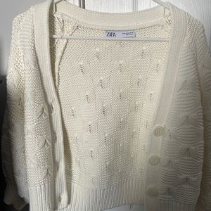 A  Zaras NWNT beige cardigan